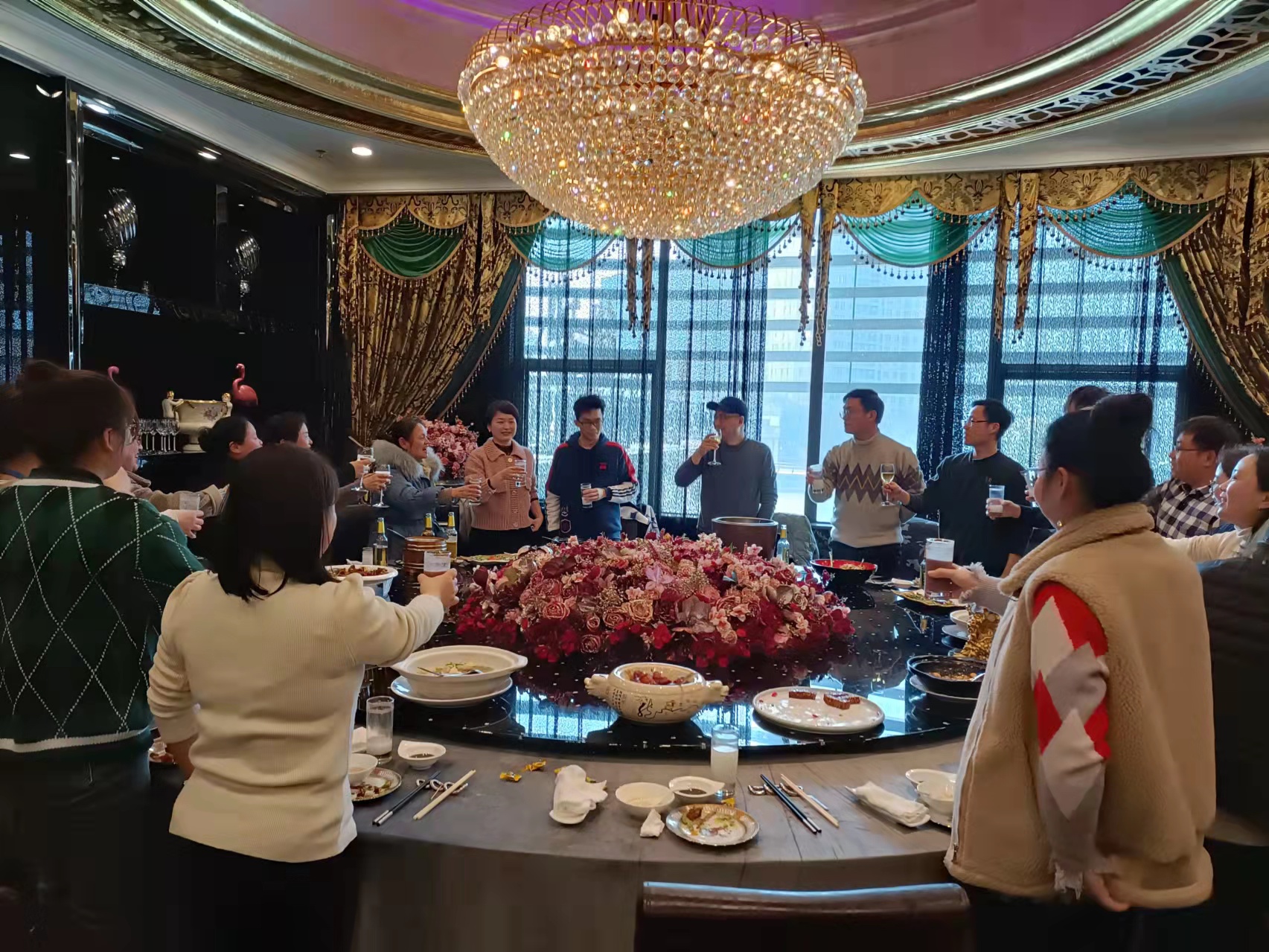 春光明媚，万物勃发；启迪化工，蒸蒸日上